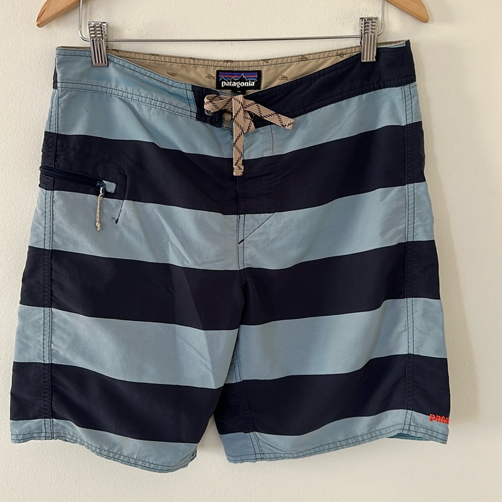 Patagonia Wavefarer Mens Board Shorts - Picture 2 of 6